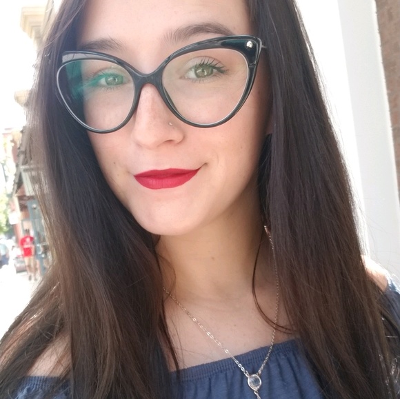 Meet your Posher, Payton - Picture 1 of 1